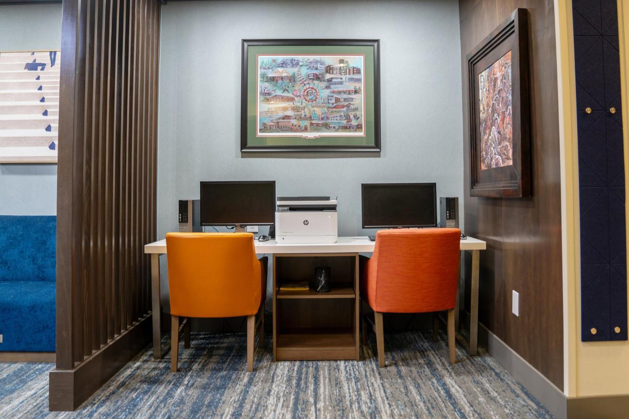 Holiday Inn Express Pembroke By Ihg Luaran gambar